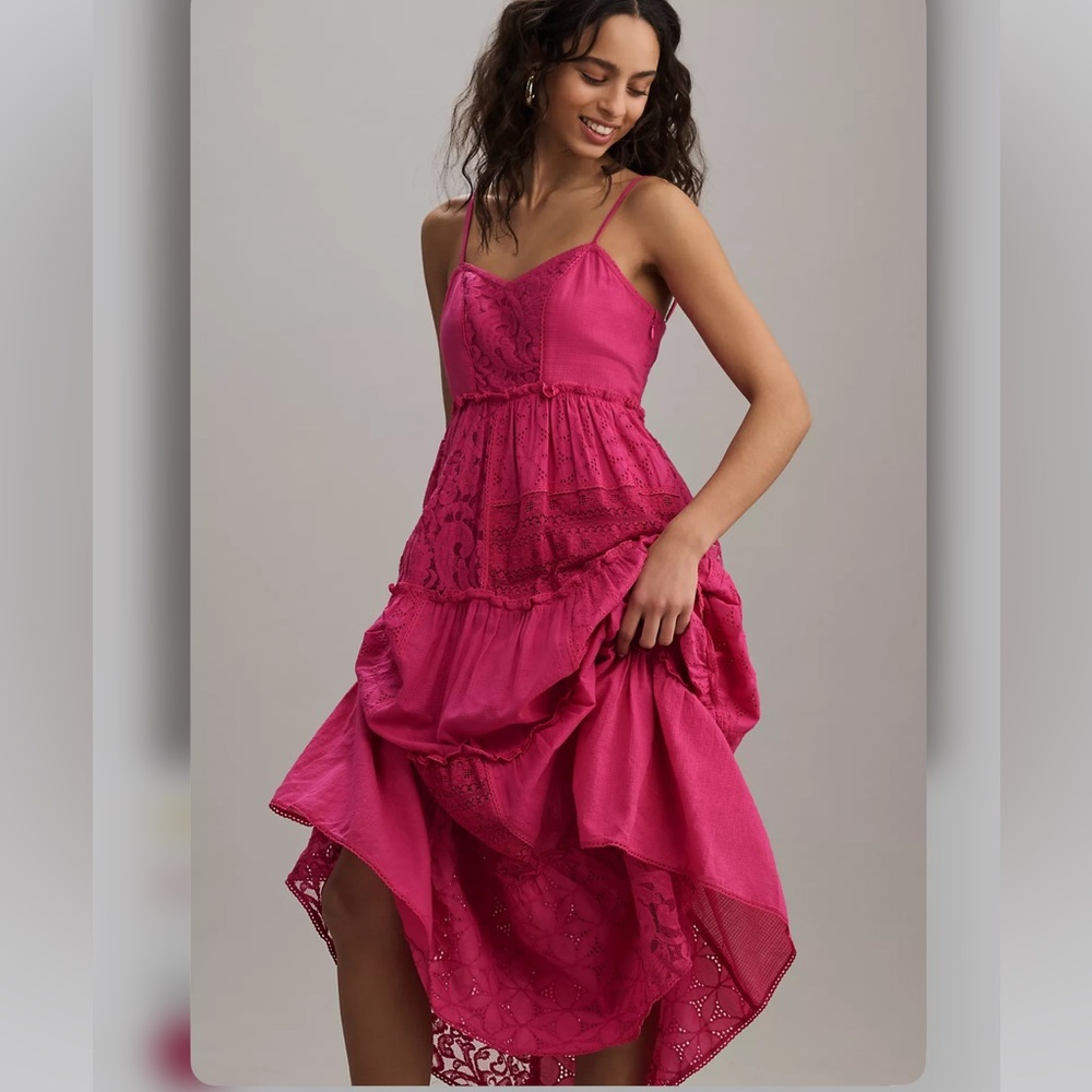 🌺Gorgeous Patchwork Lace Tiered Midi Dress
